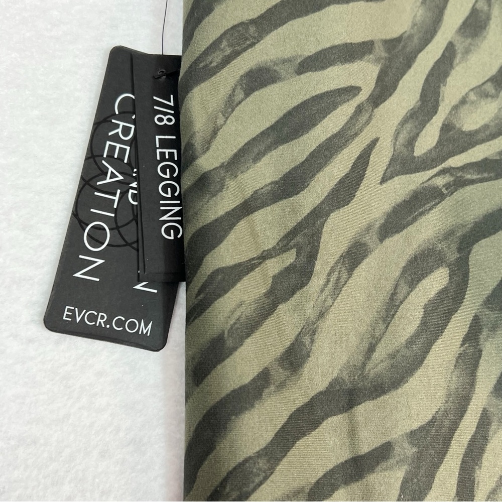 Evolution and Creation green zebra print leggings NWT - Picture 4 of 9
